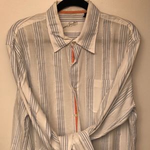 Robert Graham men’s large shirt